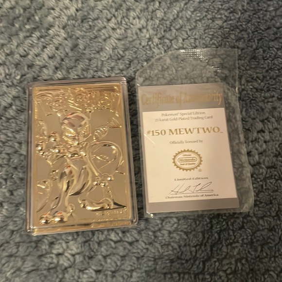 COPY - 1999 23 Karat gold Pokémon good condition little bitty scratch on ball - Picture 1 of 6